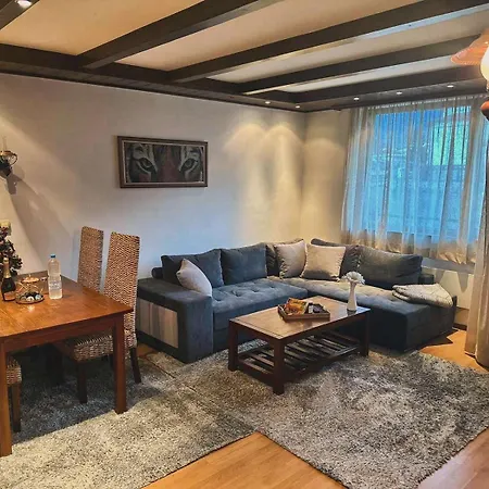 Apartamento уникален с изглед към планината