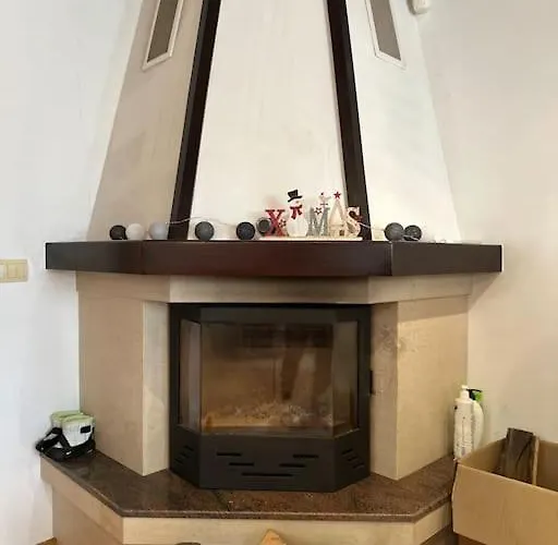 уникален с изглед към планината *